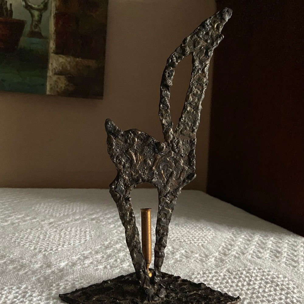 Pen holder